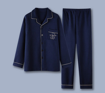 Vyriška languota pižama su klasikine apykakle ir kišene