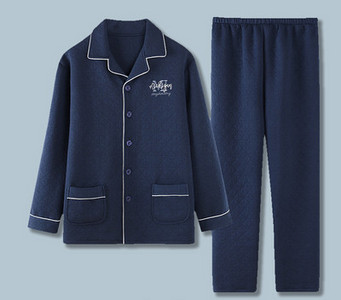 Vyriška languota pižama su klasikine apykakle ir kišene