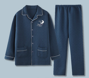 Vyriška languota pižama su klasikine apykakle ir kišene