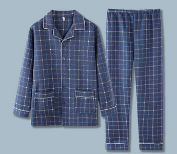 Vyriška languota pižama su klasikine apykakle ir kišene