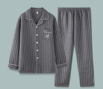 Vyriška languota pižama su klasikine apykakle ir kišene