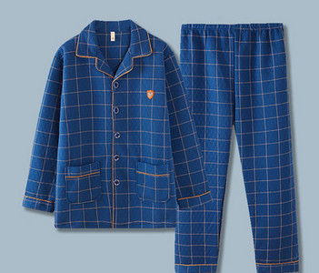 Vyriška languota pižama su klasikine apykakle ir kišene