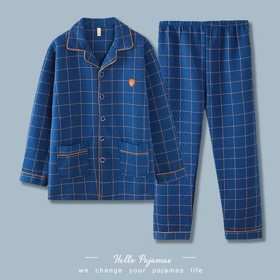 Vyriška pižama su klasikine apykakle ir užrašu