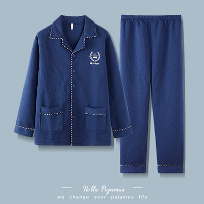 Vyriška pižama su klasikine apykakle ir užrašu