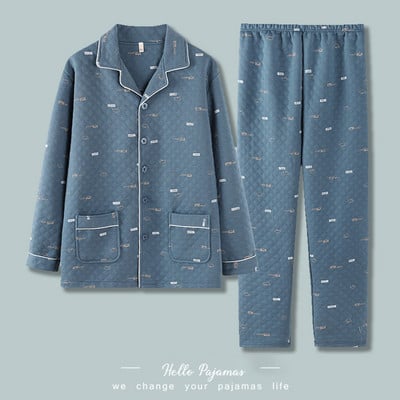 Vyriška pižama su klasikine apykakle ir užrašu