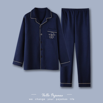 Vyriška pižama su klasikine apykakle ir užrašu