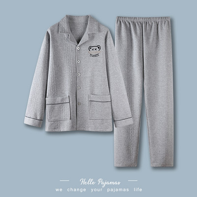 Vyriška pižama su klasikine apykakle ir užrašu