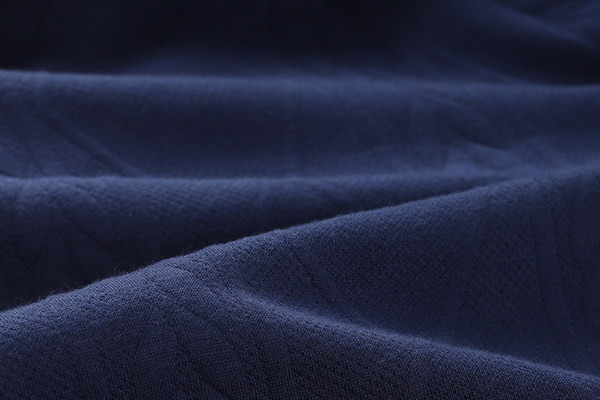 Vyriška pižama su klasikine apykakle ir užrašu