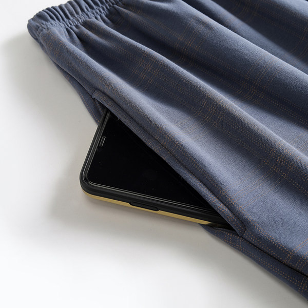 Pijamale bărbați în carouri cu buzunar