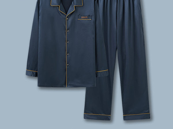 Pijamale de toamna pentru barbati cu guler si nasturi clasici