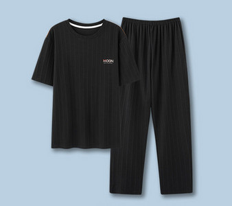 Pijamale bărbați în dungi cu buzunar