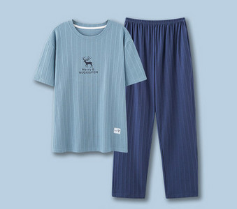 Pijamale bărbați în dungi cu buzunar