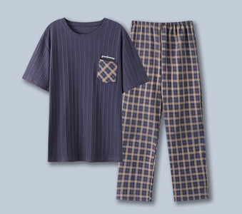 Pijamale bărbați în dungi cu buzunar