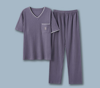 Pijamale bărbați în dungi cu buzunar