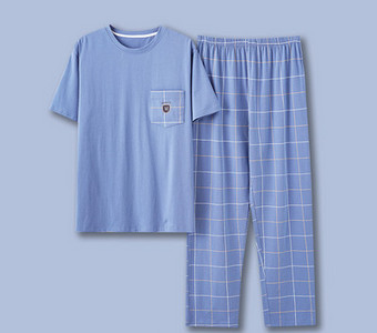 Pijamale bărbați în dungi cu buzunar