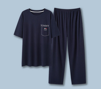 Pijamale bărbați în dungi cu buzunar