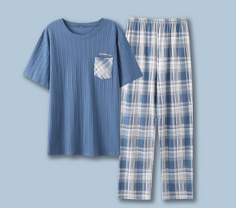 Pijamale bărbați în dungi cu buzunar