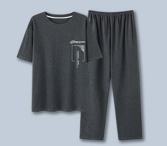 Pijamale bărbați în dungi cu buzunar