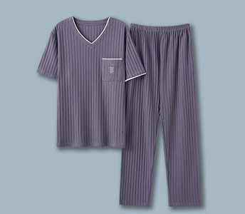 Pijamale bărbați în dungi cu buzunar