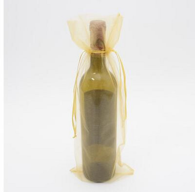 Jednoduchá taška na víno s roletou Darčeková kytica Sada fliaš na šampanské a červené víno z organzy Taška z priadze na fľaše vína