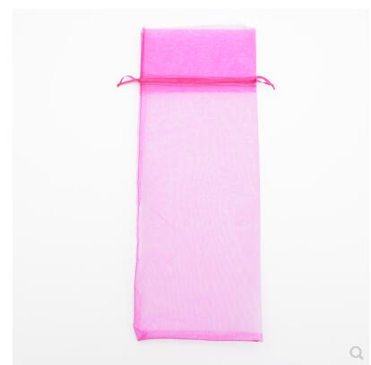 Jednoduchá taška na víno s roletou Darčeková kytica Sada fliaš na šampanské a červené víno z organzy Taška z priadze na fľaše vína