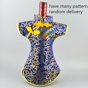 10 ks luxusných čínskych šiat z hodvábneho brokátu, kryty na fľaše vína, vrecko na prach 750 ml, baliace vrecká, vianočné dekorácie na svadobný stôl