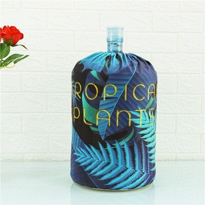 Audinių meno fontanų dangtis statinės vandens dozatoriaus dulkių dėklas Animacinių filmų gyvūnų namų apyvokos apsaugos dėklas