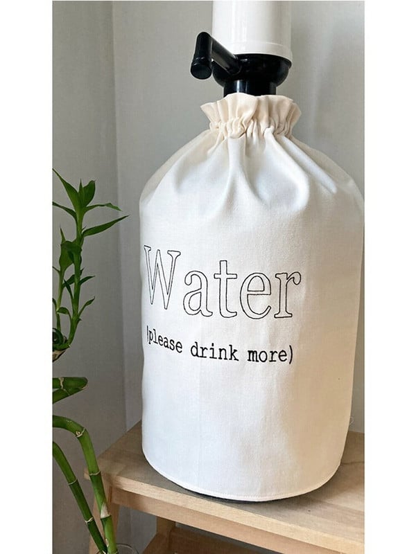 Odolný štýlový dizajn, čierny krémový ľanový kryt na demižón s riasiacim zariadením, kryt na demižón v kuchynskom dizajne, kryt na nádobu na vodu, kryt na dávkovač vody, sklenený demižón, ochranný, jutová látka, dekoračná slamená látka