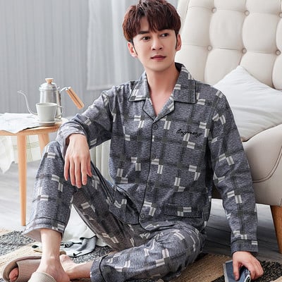Noul model de pijamale bărbați din două piese