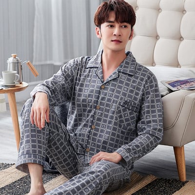 Noul model de pijamale bărbați din două piese