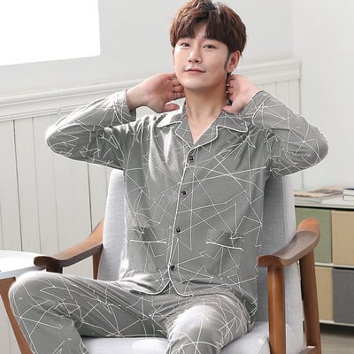 Noul model de pijamale bărbați din două piese