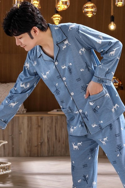 Pijamale pentru bărbați cu guler și buzunar clasic