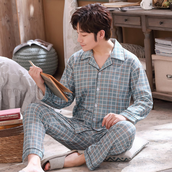 Pijamale pentru bărbați cu guler și buzunar clasic