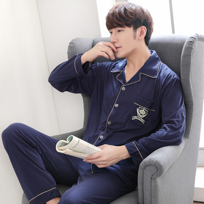 Pijama bărbătească din două piese - cu buzunar și guler clasic