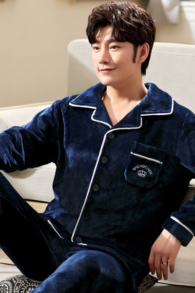 Új modell kétrészes tollpizsama férfiaknak