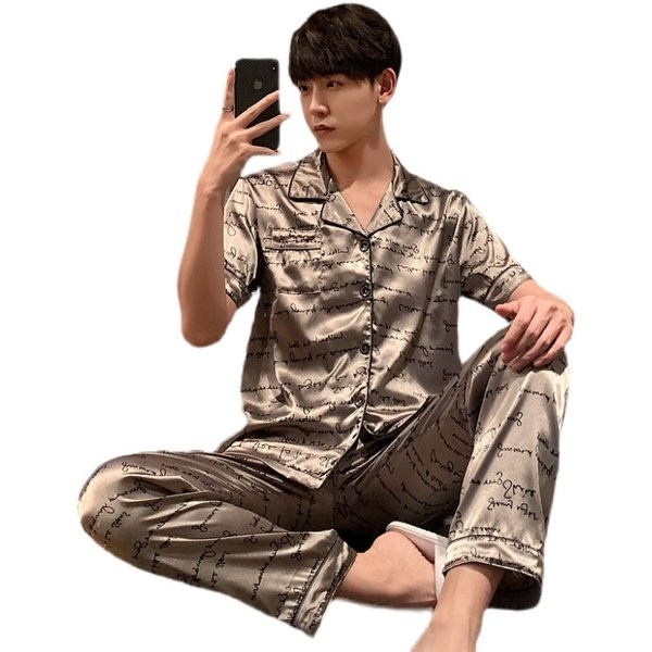 Muška dvodijelna pidžama s klasičnom kragnom