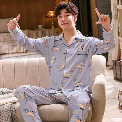 Pijamale bărbați de primăvară-toamnă cu buzunar - două părți