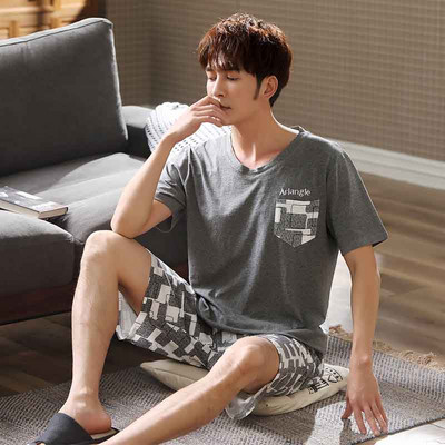 Pijamale bărbați din două piese - mai multe modele