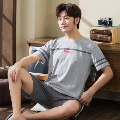 Pijamale bărbați din două piese - mai multe modele