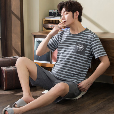 Pijamale bărbați din două piese - mai multe modele