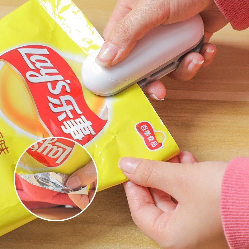Mini mașină portabilă de etanșare de uz casnic Aparat de etanșare cu căldură Pachet pentru sac de depozitare Clip pentru pungă de mâncare din plastic Dispozitive de bucătărie
