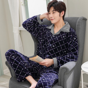 Pijamale barbati toamna-iarna cu maneci lungi