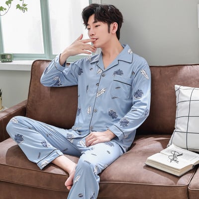 Pijamale pentru bărbați cu guler clasic