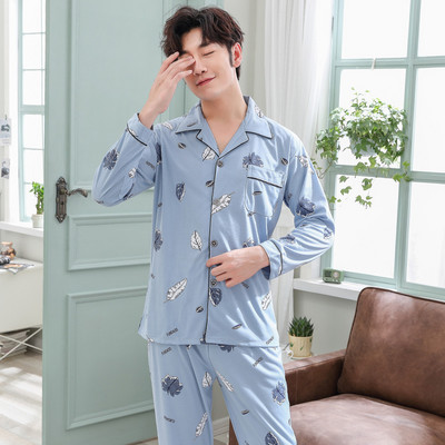 Pijamale de barbati model nou cu maneci lungi si nasturi