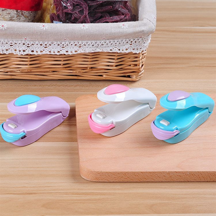 Snack Sealer Mic Mini Plastic Sealer Ambalare Pungi de plastic de uz casnic Sigilant sub vid pentru conservarea alimentelor