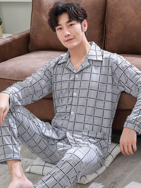 Pijamale casual barbatesti cu guler clasic