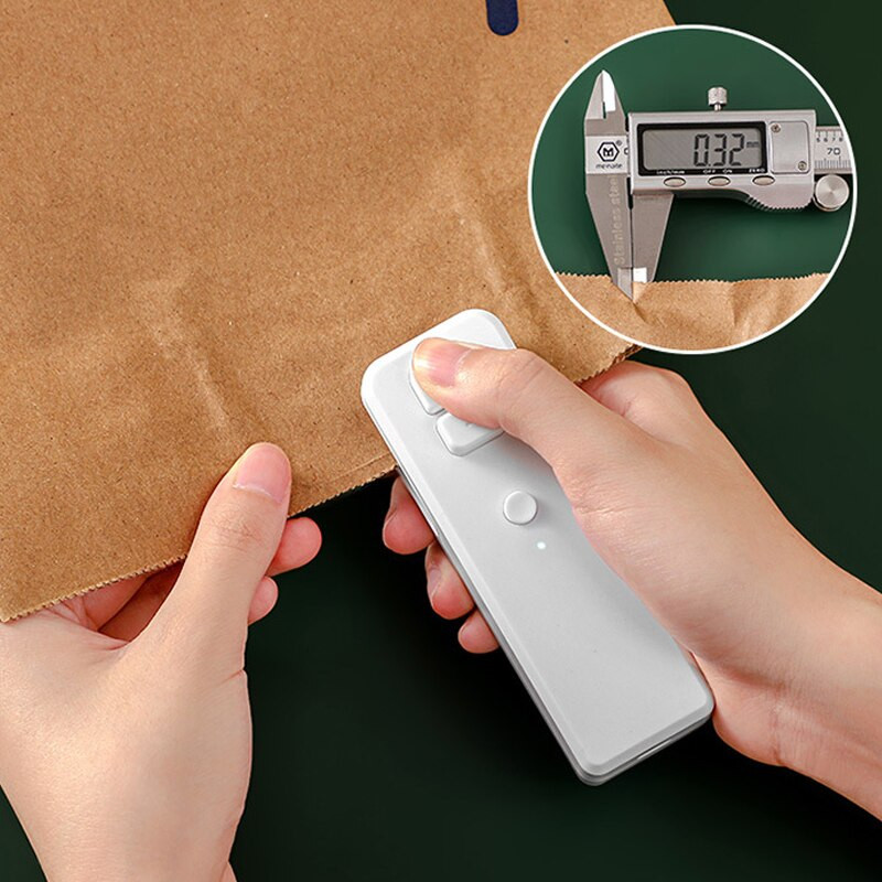 Mini 2 v 1 USB nabíjateľný uzatvárací tmel na tašky, tepelné uzatváracie zariadenia s rezacím nožom, nabíjateľný prenosný uzatvárací tmel na skladovanie potravín v plastových vreckách