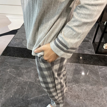 Мъжка пижама с овално деколте