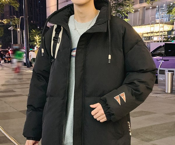 Geacă de iarnă pentru bărbați cu șireturi cu glugă și inscripție