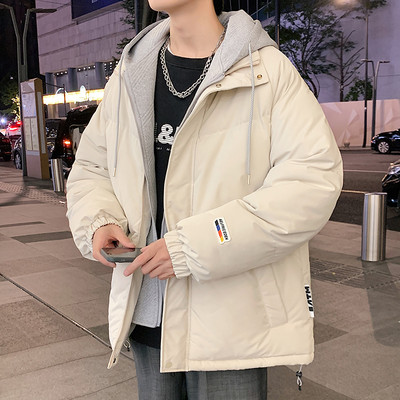 Muška zimska jakna s dugim džepom na rukavima i kopčanjem na zip